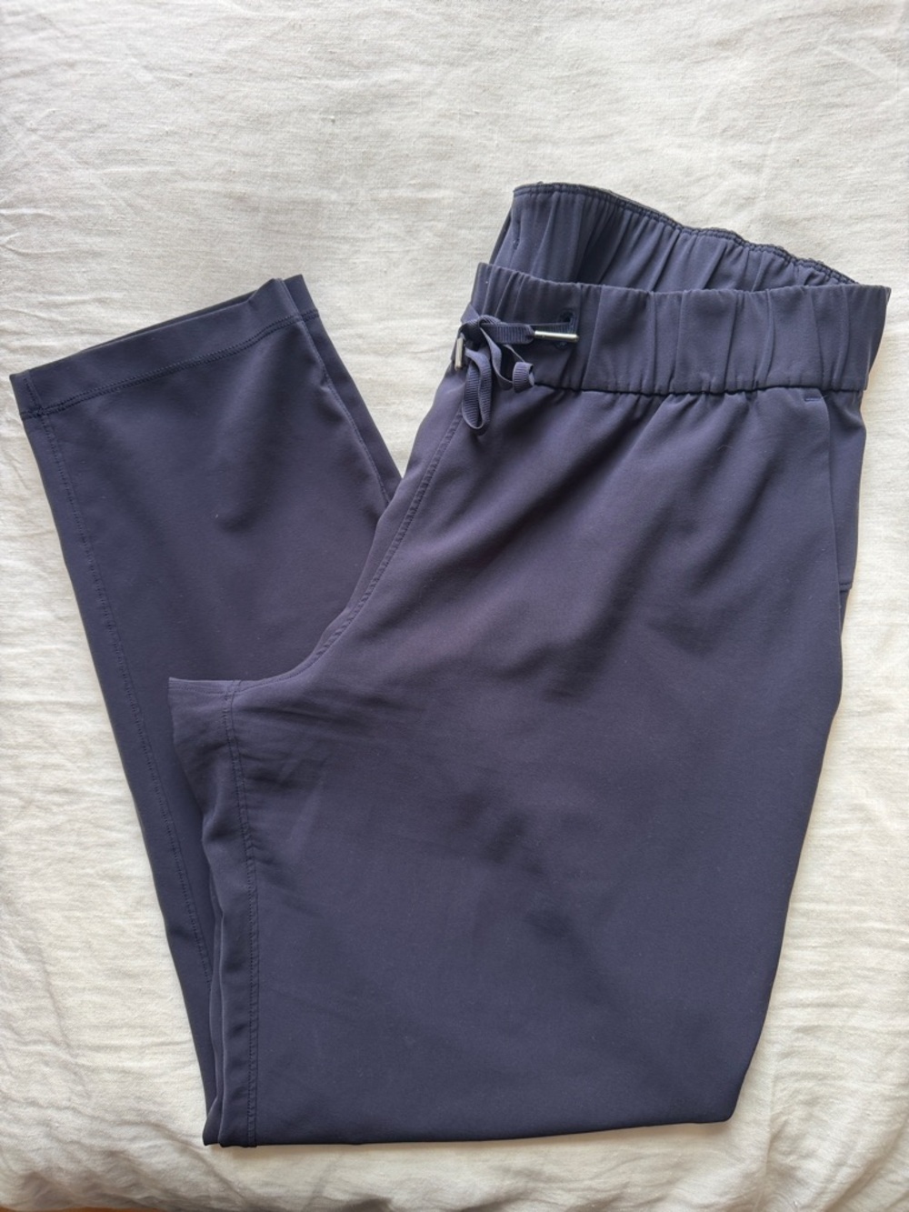 Lululemon Elastic Waist Tapered Pants